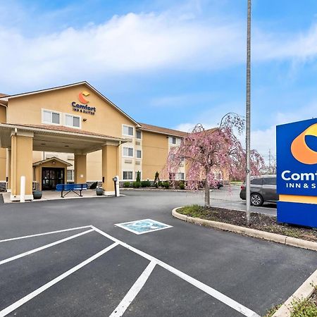 Comfort Inn & Suites Fairborn Near Wright Patterson Afb Экстерьер фото