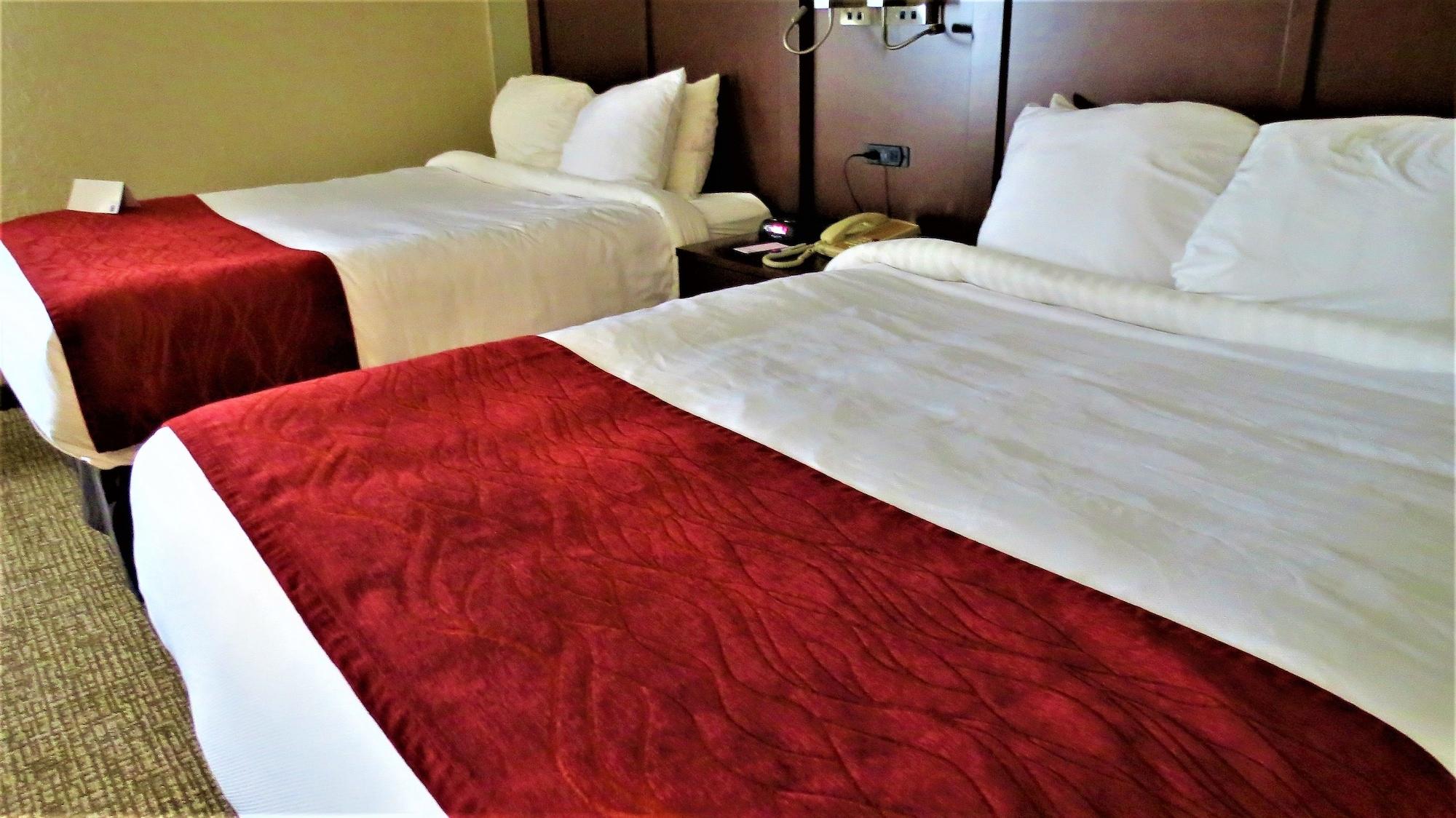 Comfort Inn & Suites Fairborn Near Wright Patterson Afb Экстерьер фото