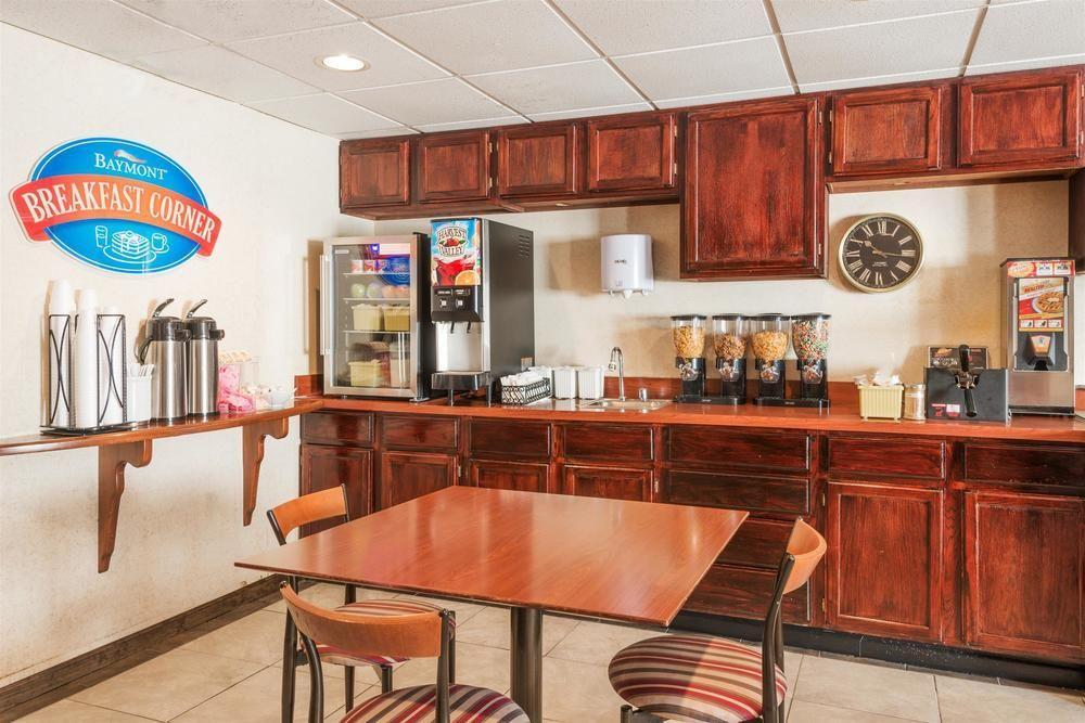 Comfort Inn & Suites Fairborn Near Wright Patterson Afb Экстерьер фото