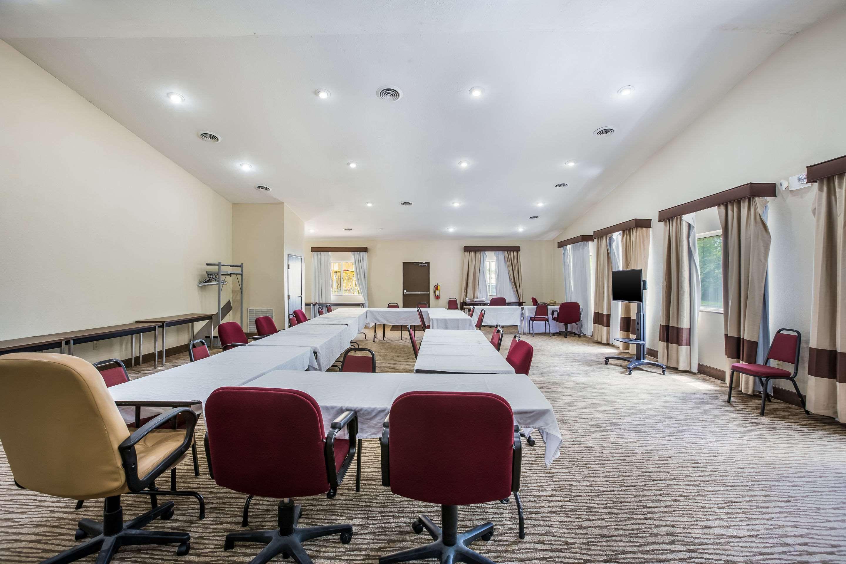 Comfort Inn & Suites Fairborn Near Wright Patterson Afb Экстерьер фото