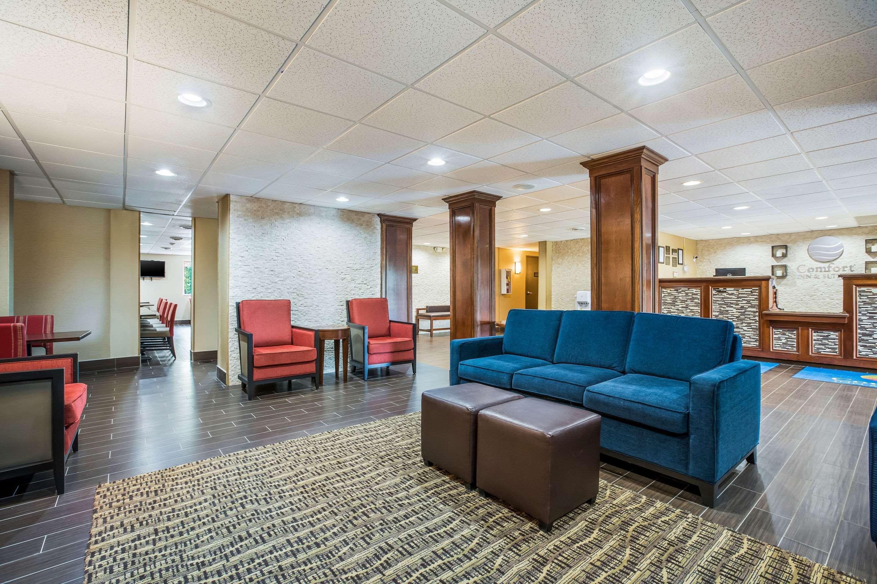 Comfort Inn & Suites Fairborn Near Wright Patterson Afb Экстерьер фото